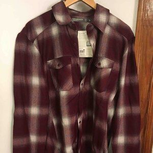 NWT Icebreaker Flannel Plaid Shirt 100% Merino Wool - Size Medium